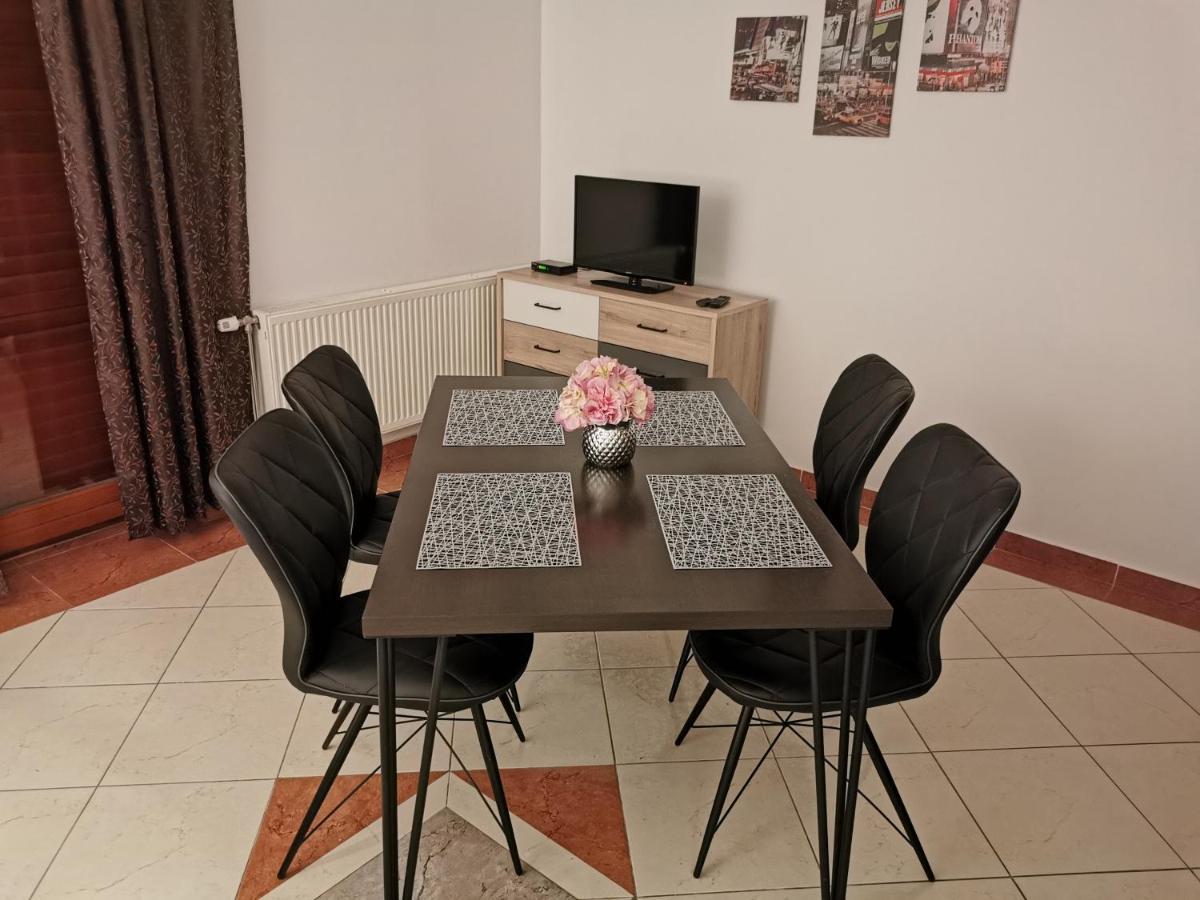 Apartmani Prova Tisno Exterior foto